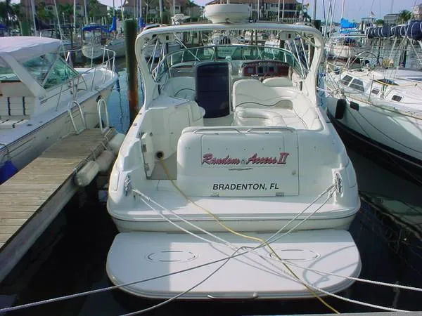 Slide: The Image of Wellcraft 3300 Martinique 2000 - 2