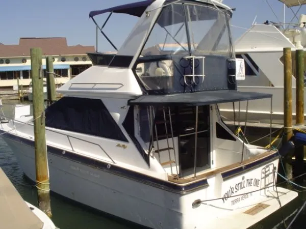 Slide: The Image of Sea Ray 345 Sedan Bridge 1988 - 0