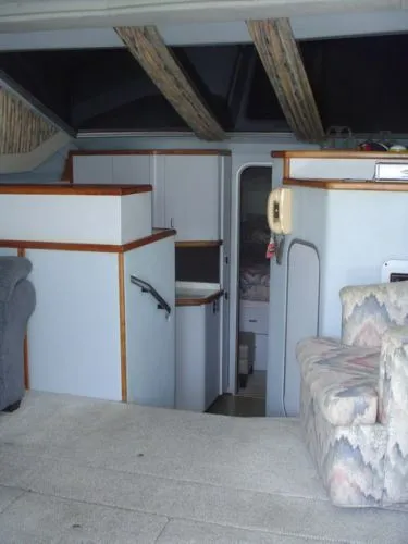 Slide: The Image of Sea Ray 345 Sedan Bridge 1988 - 10