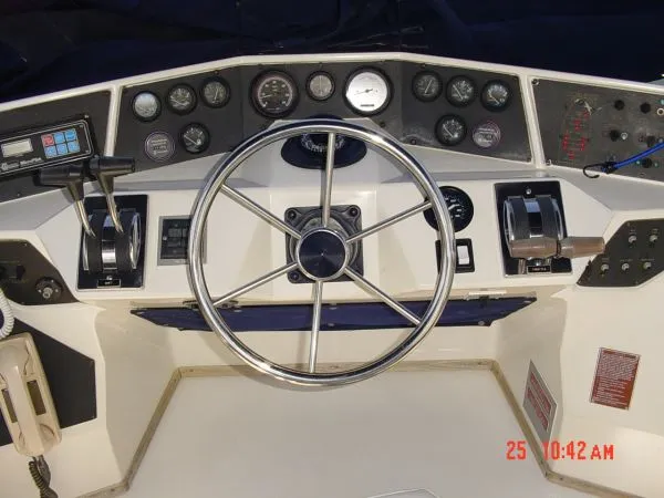 Slide: The Image of Sea Ray 345 Sedan Bridge 1988 - 6