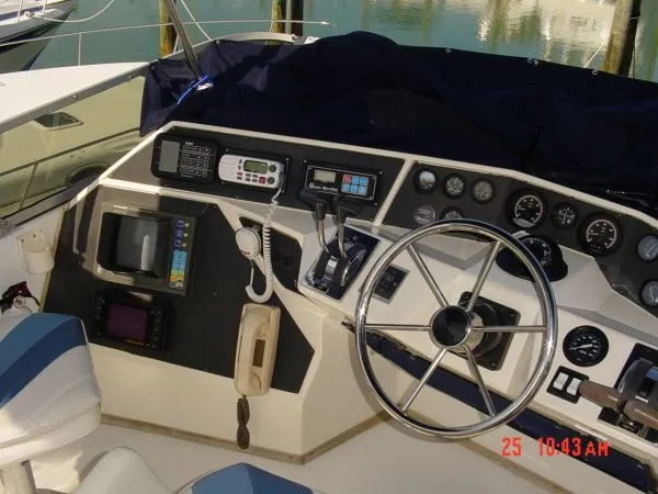 Slide: The Image of Sea Ray 345 Sedan Bridge 1988 - 7