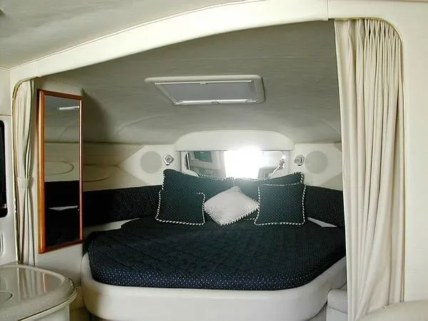 Slide: The Image of Sea Ray 340 SUNDANCER -8.1L FWC MERCS 2001 - 4