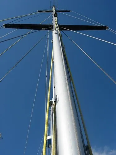 Slide: The Image of Bruce Roberts Center Console Ketch 1993 - 8