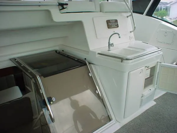 Slide: The Image of Silverton 372/392 Aft Cabin MY 1998 - 4