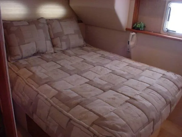Slide: The Image of Silverton 372/392 Aft Cabin MY 1998 - 9