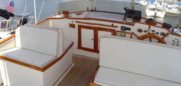 Slide: The Image of Grand Banks 42 Classic 1978 - 3