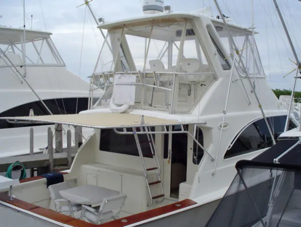 Slide: The Image of Ocean Yachts Super Sport Convertible 1999 - 0