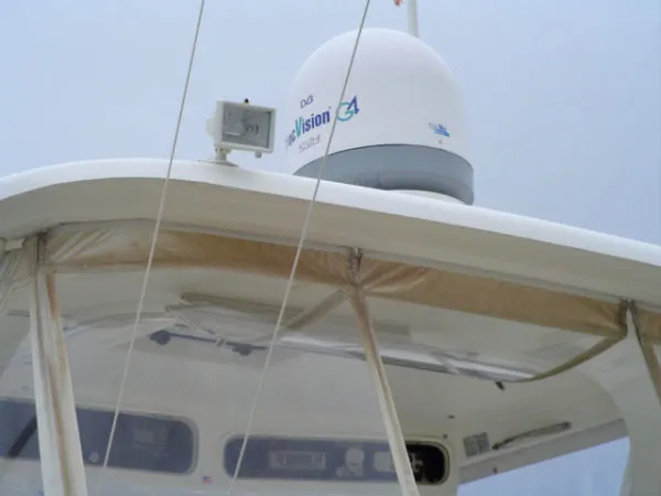 Slide: The Image of Ocean Yachts Super Sport Convertible 1999 - 10