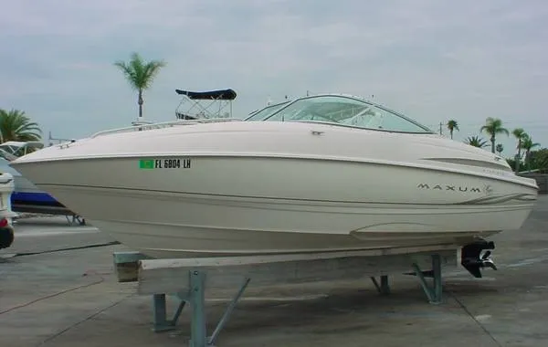 Slide: The Image of Maxum 2100 SPORT CRUISER 2 2000 - 0