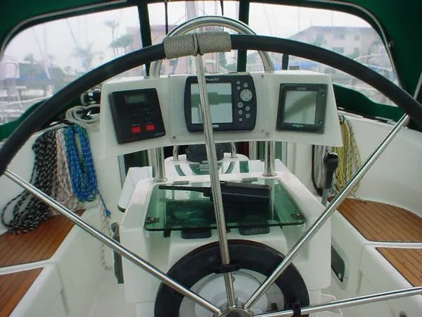 Slide: The Image of Beneteau 351 Oceanis 1996 - 2
