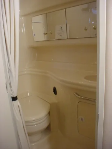 Slide: The Image of Sea Ray 320 Sundancer 2004 - 9