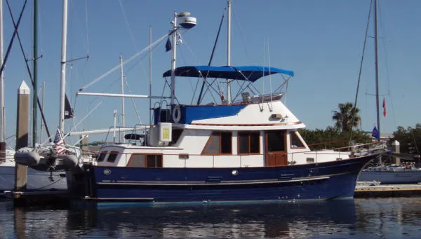 Slide: The Image of Albin 40 Trawler-OWNER MOTIVATED! BRING OFFERS! 1986 - 0