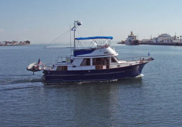 Slide: The Image of Albin 40 Trawler-OWNER MOTIVATED! BRING OFFERS! 1986 - 2