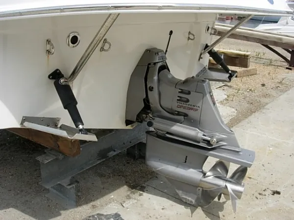 Slide: The Image of Crownline Boats 250 CR 2004 - 2