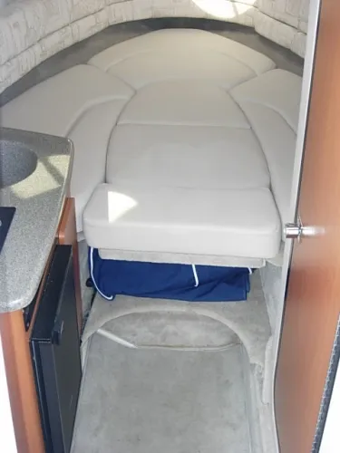 Slide: The Image of Crownline Boats 250 CR 2004 - 7