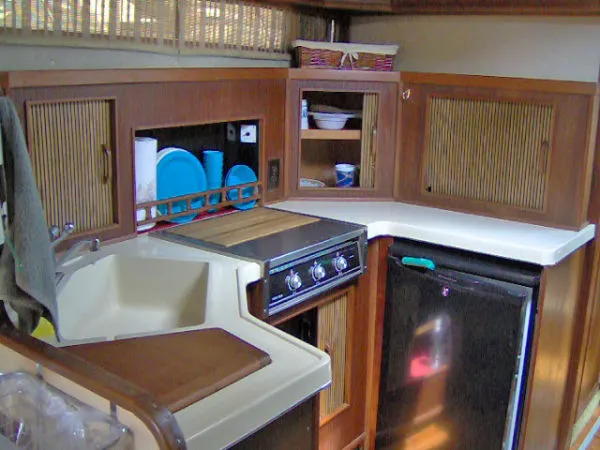 Slide: The Image of Sea Ray 340 Sundancer 1986 - 10