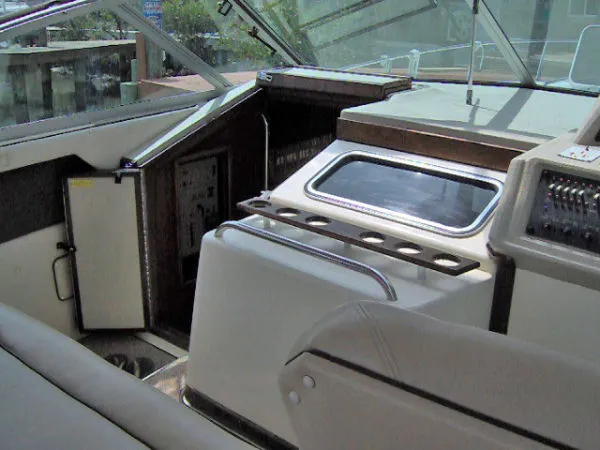 Slide: The Image of Sea Ray 340 Sundancer 1986 - 3