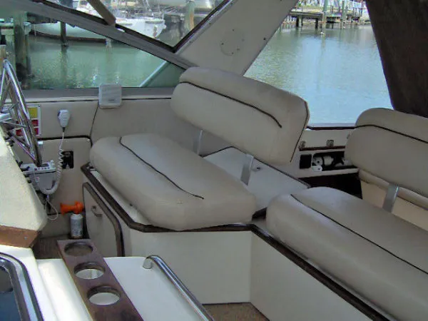 Slide: The Image of Sea Ray 340 Sundancer 1986 - 5