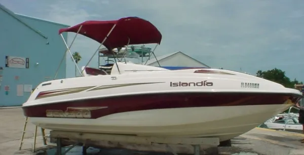 Slide: The Image of Sea Doo Islandia 2004 - 0