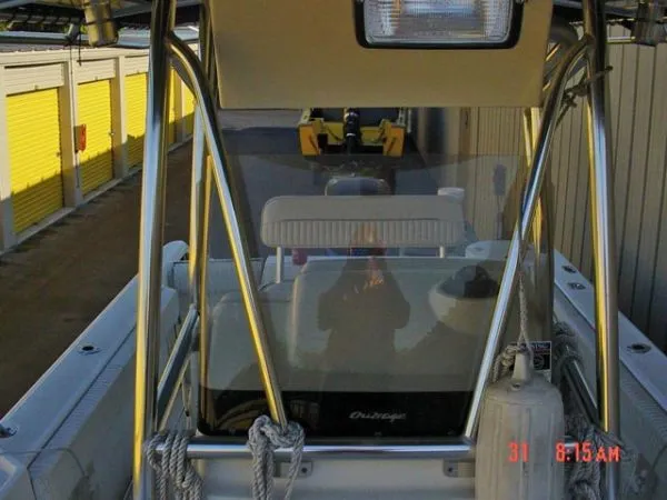 Slide: The Image of Boston Whaler 230 Outrage 2001 - 6