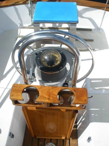 Slide: The Image of Herreshoff 31 Cat Ketch 1986 - 10