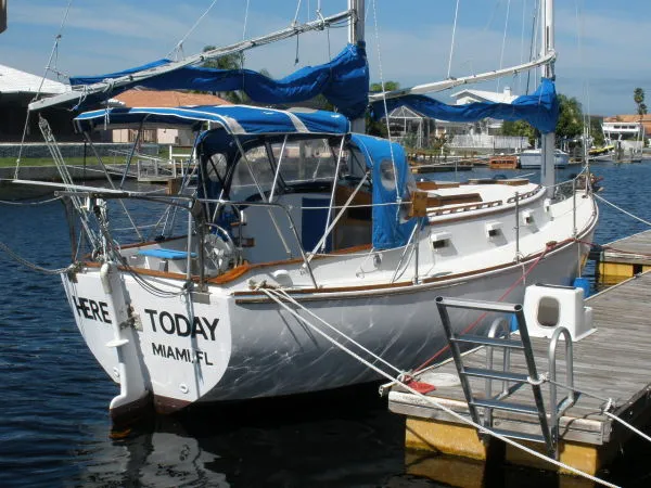 Slide: The Image of Herreshoff 31 Cat Ketch 1986 - 5