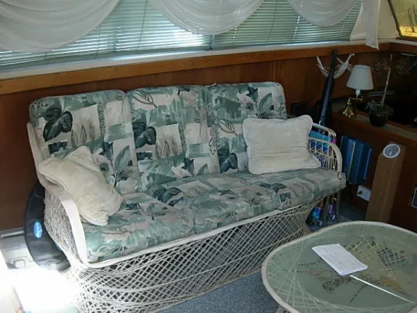 Slide: The Image of Silverton 40 Aft Cabin 1985 - 7