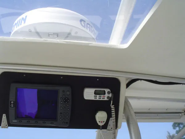 Slide: The Image of Luhrs 290 Open-NEW ELECTRONICS 1992 - 11