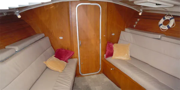 Slide: The Image of Luhrs 290 Open-NEW ELECTRONICS 1992 - 8