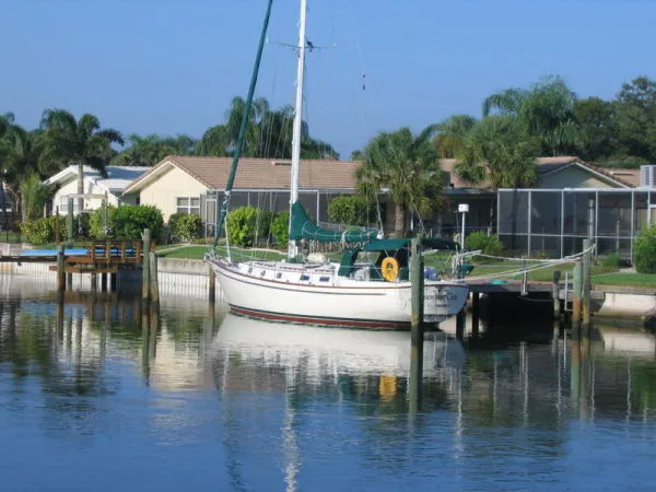 Slide: The Image of Pearson 424 Sloop 1979 - 1