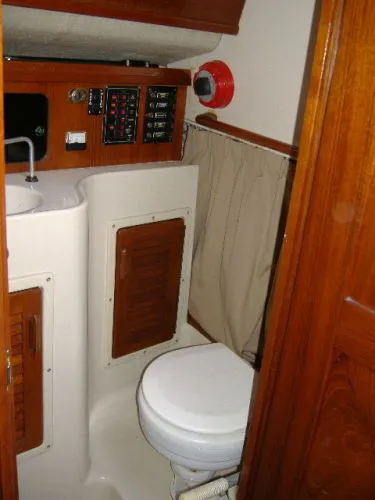 Slide: The Image of S2 Performance Cruiser Sloop 1986 - 5