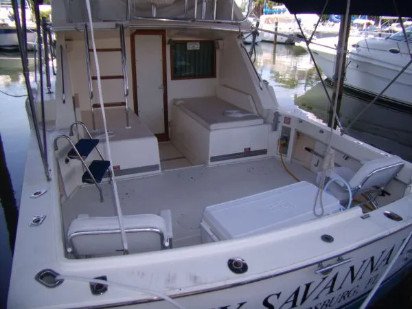 Slide: The Image of Hatteras 32 Flybridge Fisherman 1986 - 2