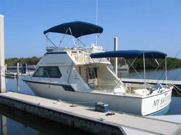 Slide: The Image of Hatteras 32 Flybridge Fisherman 1986 - 6