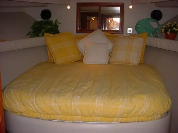 Slide: The Image of Californian Motoryacht 1990 - 6