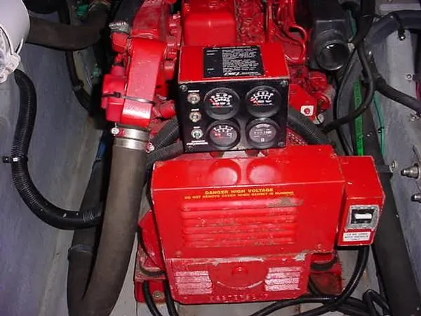 Slide: The Image of Sea Ray 440 Express Bridge 1995 - 11