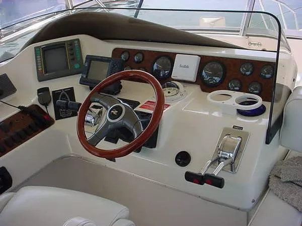 Slide: The Image of Sea Ray 440 Express Bridge 1995 - 9
