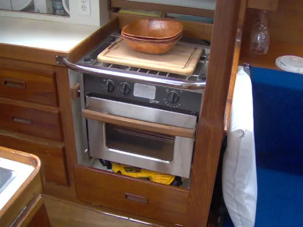 Slide: The Image of Gulfstar Sloop 1977 - 6