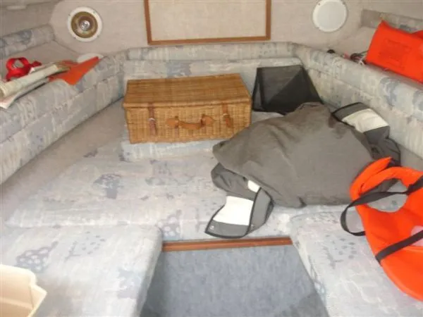 Slide: The Image of Sea Ray 230 Sundancer 1993 - 3