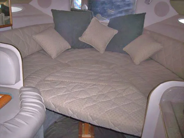 Slide: The Image of Sea Ray 290 Sundancer 1999 - 11