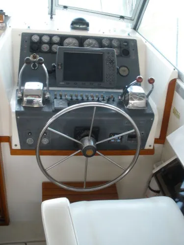 Slide: The Image of Tiara 2700 Open w/ Tower - MUST SELL ! 1988 - 4