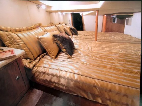 Slide: The Image of Fountain 48 Express Cruiser Cummins Factory Warranty! 2006 - 4