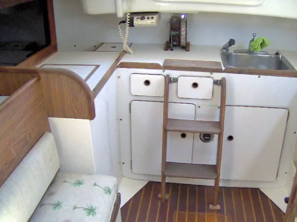Slide: The Image of Pearson Sloop 1979 - 8