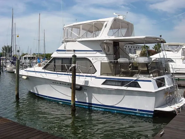 Slide: The Image of Chris-Craft 426 Catalina - TURNKEY LIVEABOARD 1988 - 0