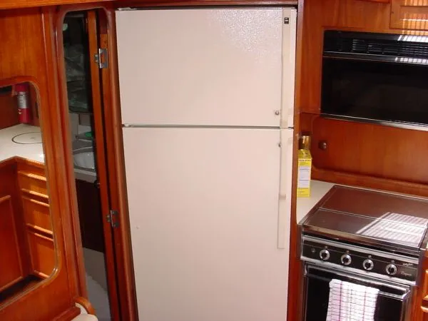 Slide: The Image of Chris-Craft 426 Catalina - TURNKEY LIVEABOARD 1988 - 11