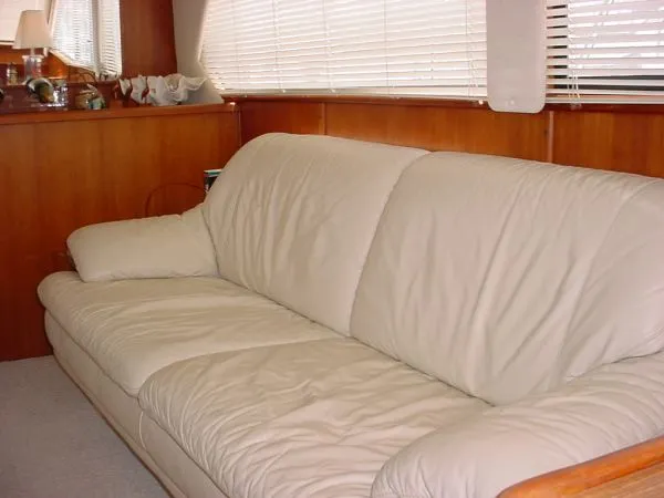 Slide: The Image of Chris-Craft 426 Catalina - TURNKEY LIVEABOARD 1988 - 5