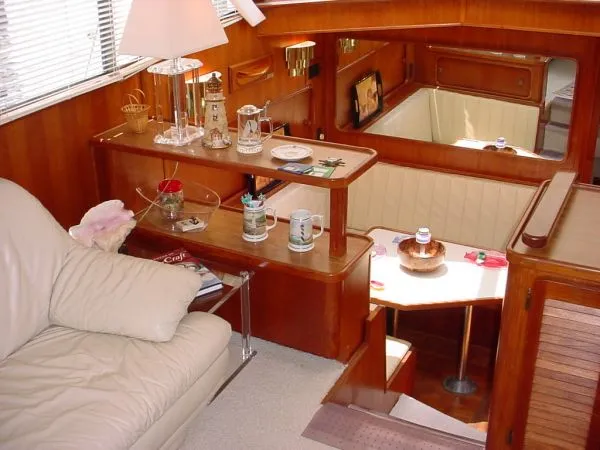 Slide: The Image of Chris-Craft 426 Catalina - TURNKEY LIVEABOARD 1988 - 8