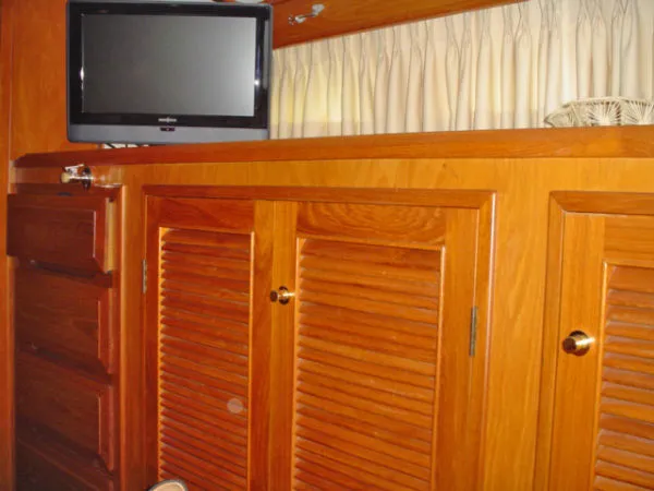 Slide: The Image of DeFever Cockpit Motor Yacht-STABILIZED/BOW THRUSTER/EXCEPTIONAL! 2000 - 11