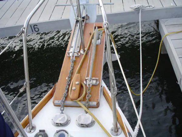 Slide: The Image of Herreshoff / Cat Ketch 31 1985 - 5