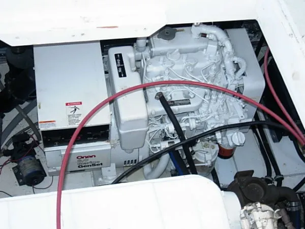 Slide: The Image of Chris-Craft 427 Catalina 1988 - 3