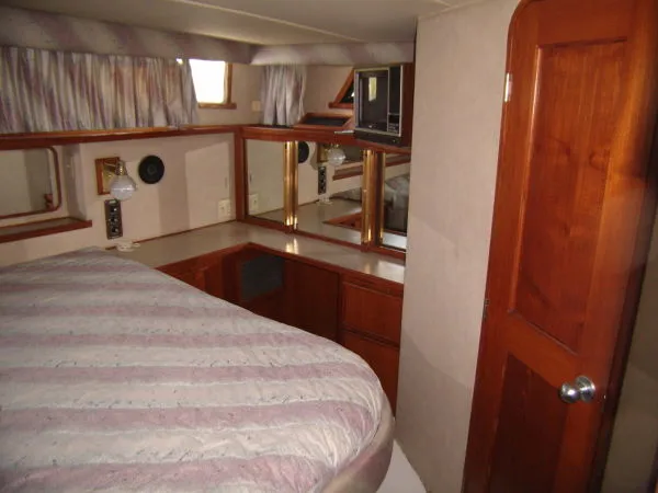 Slide: The Image of Chris-Craft 427 Catalina 1988 - 8